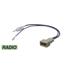 Iso antenski adapter za Suzuki vozila.