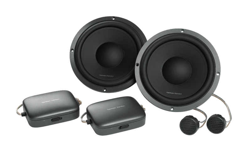 Avtozvočniki Harman Kardon FLOW 600CF za vrhunski zvok v avtomobilu.