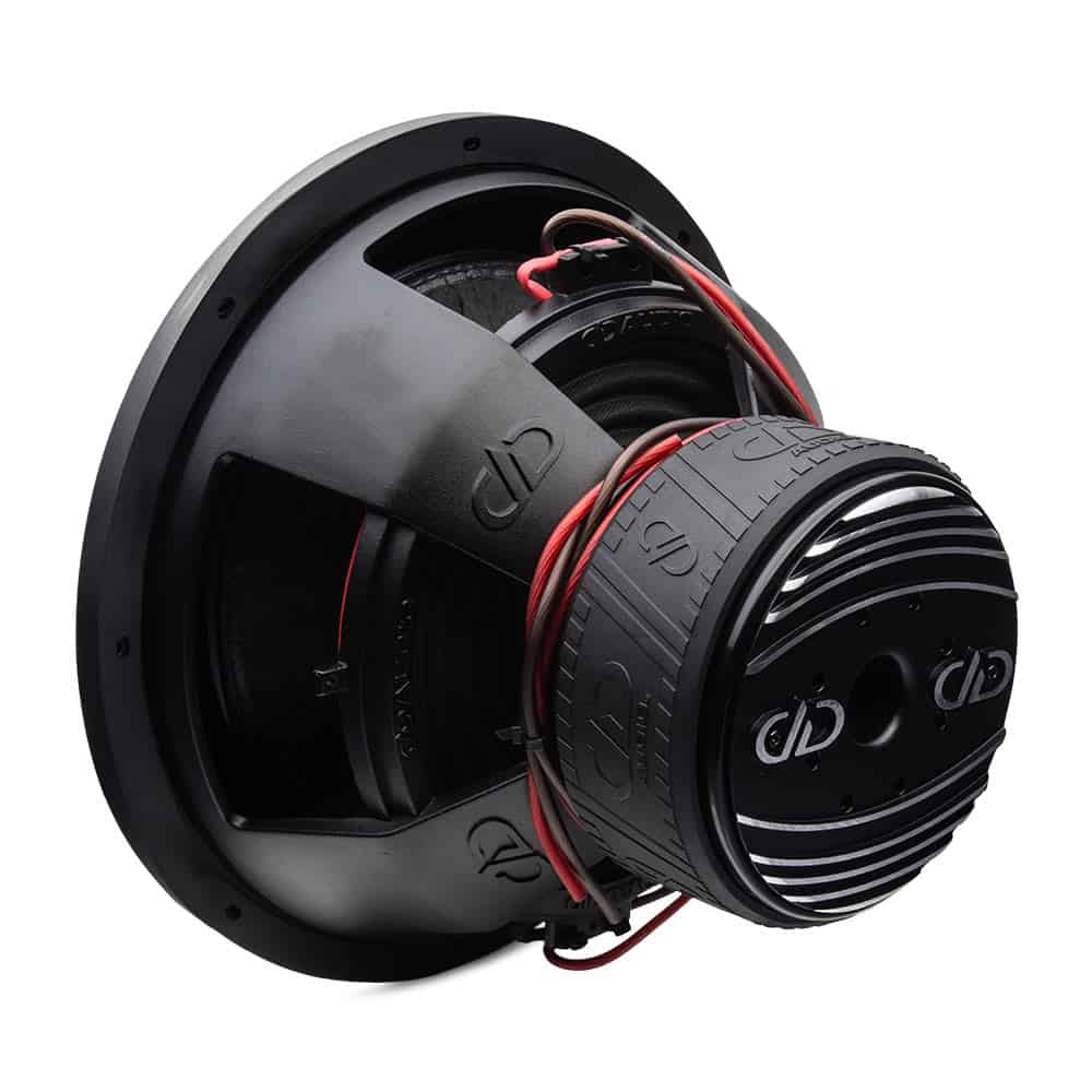 Digital Designs 715F-D4 subwoofer za močno bass glasbo.