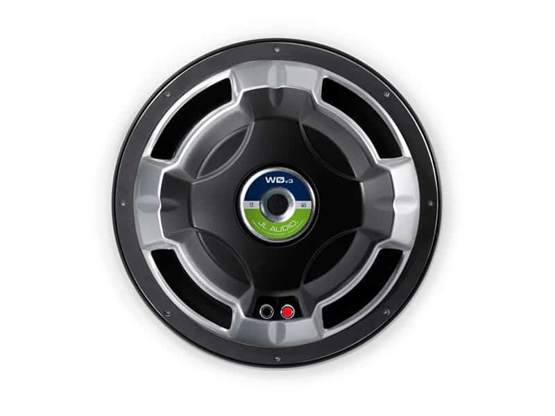 Visokokakovosten subwoofer JL Audio 12W0v3-4 za globok bass.