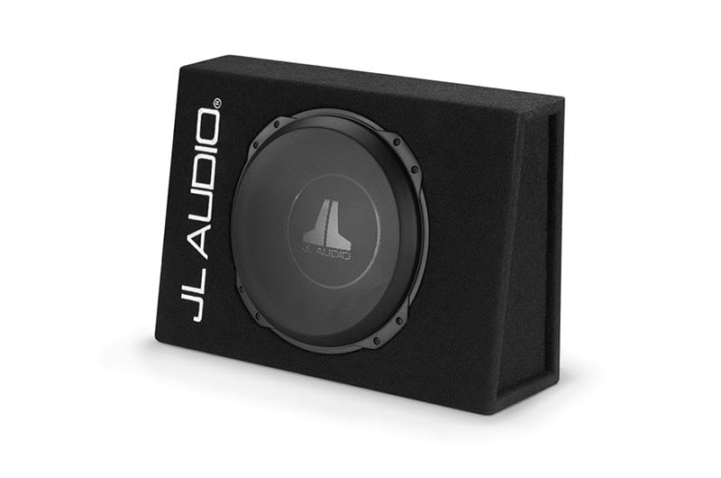 Subwoofer v ohišju JL Audio CS110TG-TW3 za močno bass zvok.