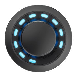 Moderen avto radio nadzor panel z modrimi LED lučmi.