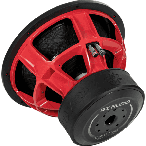 Visoko zmogljiv GZ Audio subwoofer za avto z rdečo ohišjem.