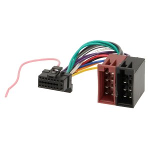 Avtozvočna povezava s kabli za avtomobilski stereo sistem.