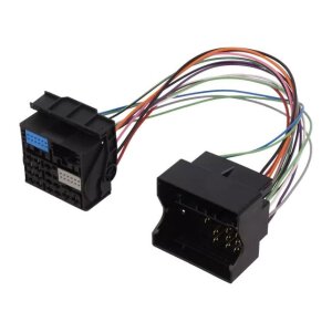 Avto multimedijski kabel za avtomobilski stereo z več barvnimi kabli.